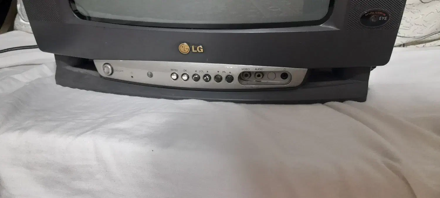 تلویزیون|تلویزیون و پروژکتور|اقبالیه, |دیوار