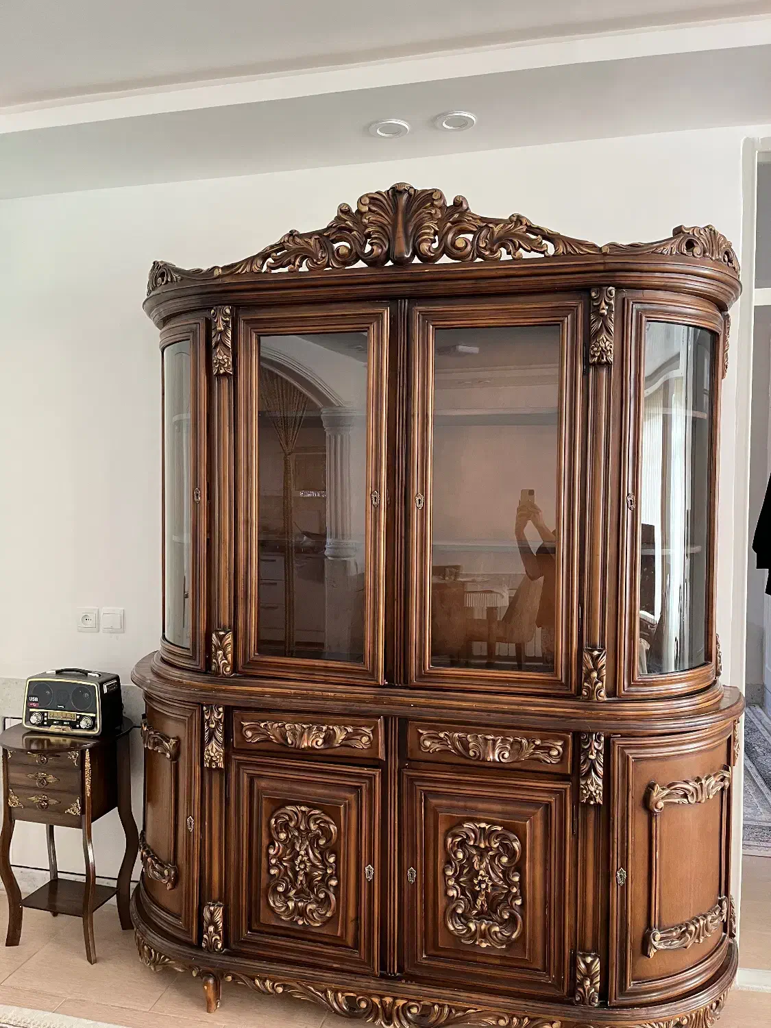 بوفه ی سلطنتی/کلاسیک|بوفه، ویترین، کنسول|بادرود, |دیوار