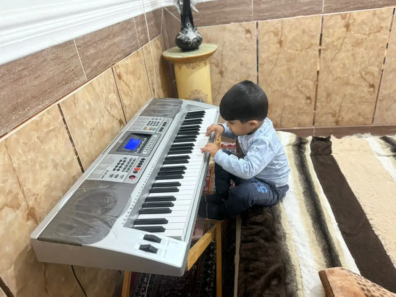 اورگ mk810  دارای 128 ریتم|پیانو، کیبورد، آکاردئون|سراوان, |دیوار