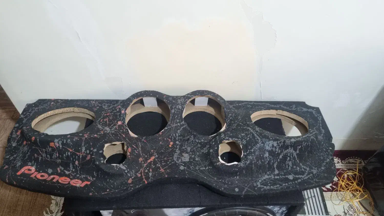 طاقچه ای 206و207|قطعات یدکی و لوازم جانبی|همدان, |دیوار