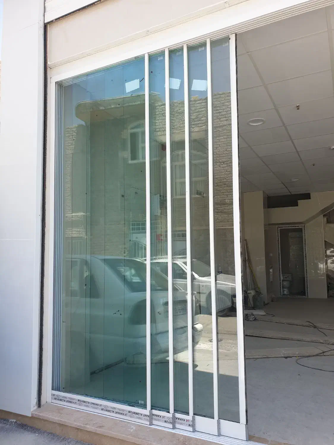شیشه سکوریت،شیشه بالکنی تاشو،کرکره برقی،درب اتومات|خدمات پیشه و مهارت|نیشابور, بنیاد شهید|دیوار