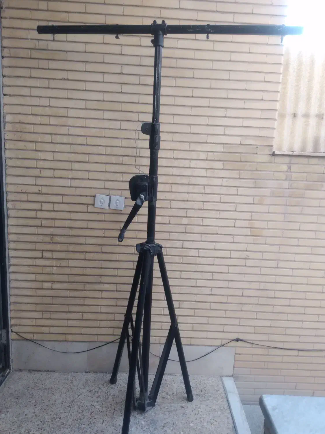 سه پایه بالا بر دستی تلسکوپی +۳عدد پایه دوربین|دوربین عکاسی و فیلم‌برداری|اصفهان, رزمندگان|دیوار