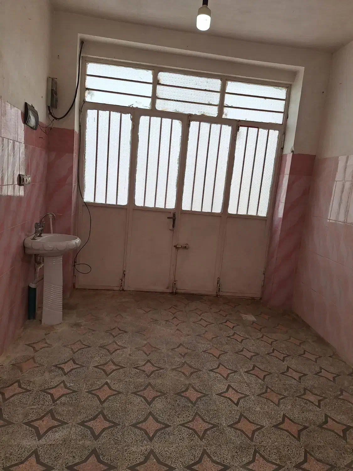 مغازه تجاری باقری|اجارهٔ مغازه و غرفه|زابل, |دیوار