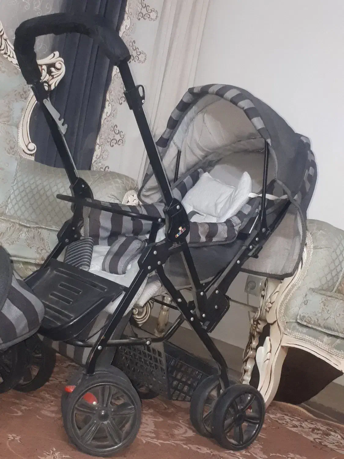 کالسکه و کریر|کالسکه و لوازم جانبی|پیشوا, |دیوار