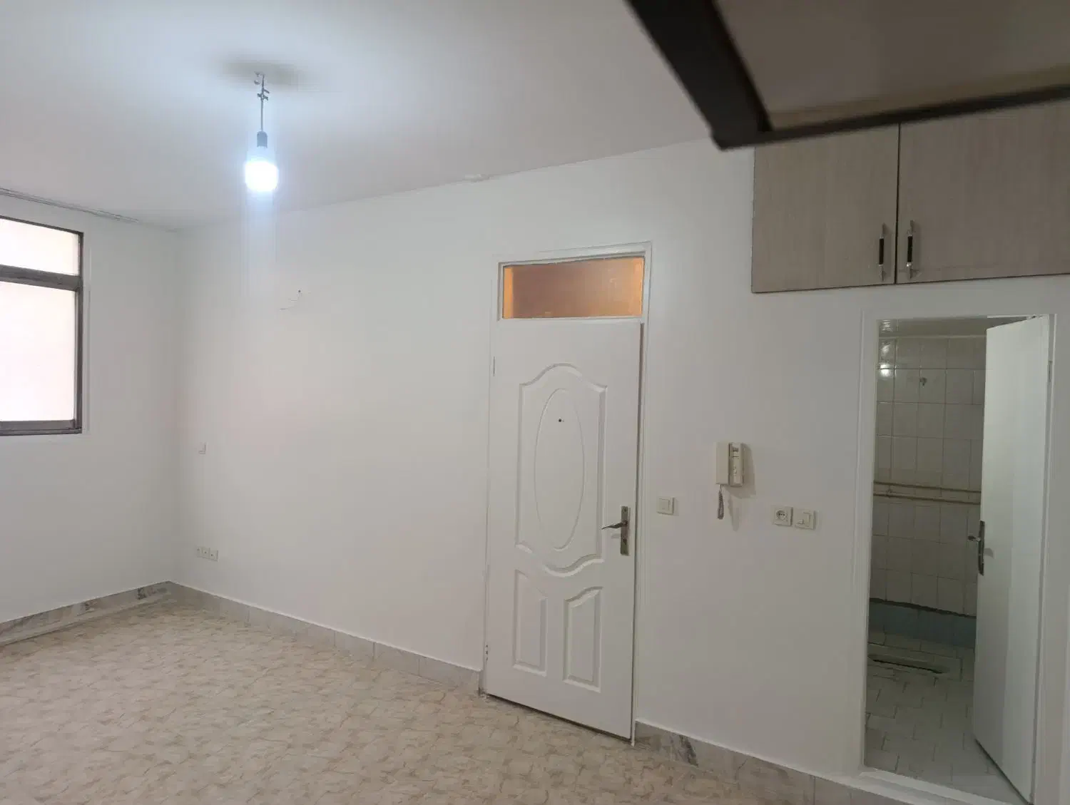 40 متر-تک واحدی -ط اول - تخلیه-تا مترو ۲ دقیقه