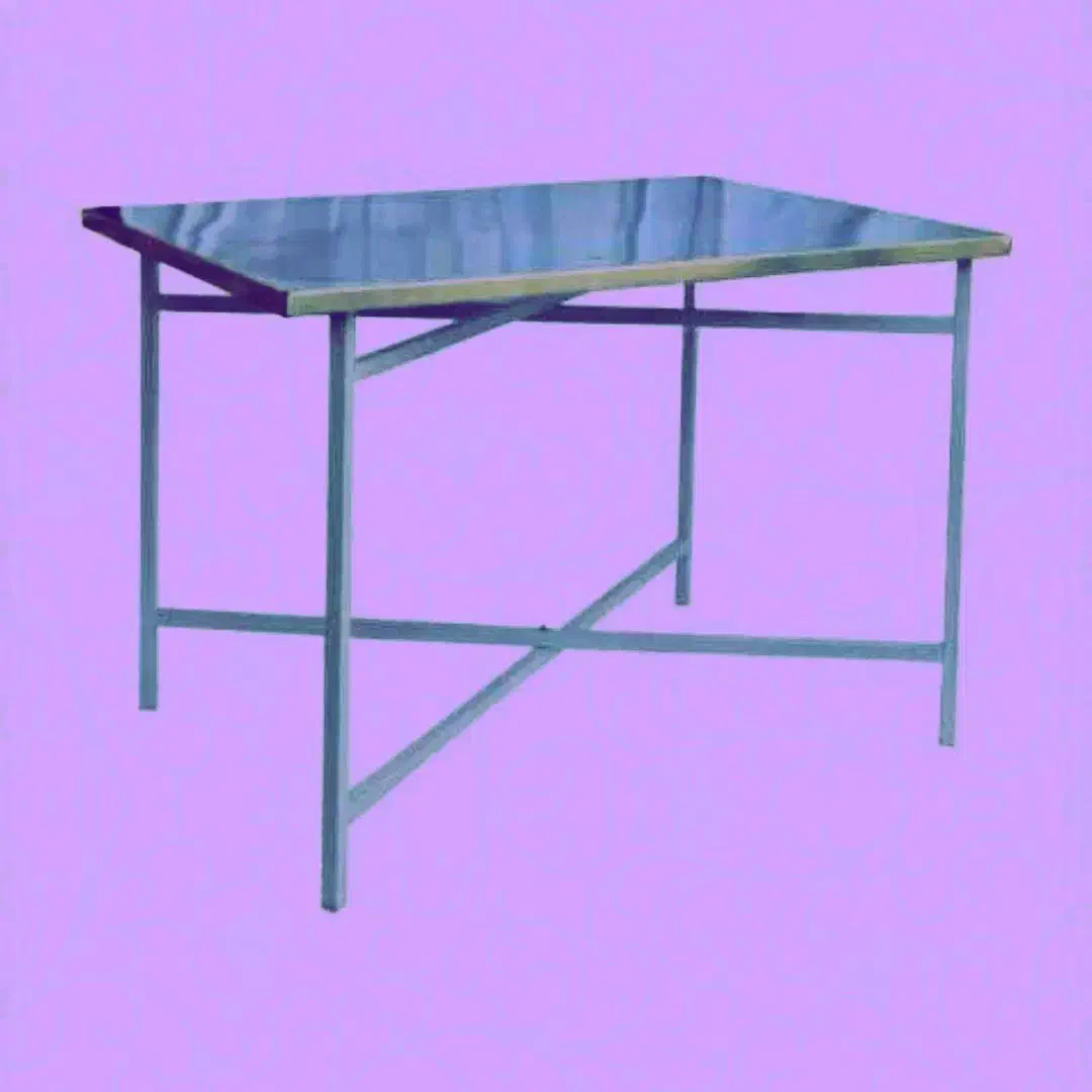 میز فلزی|میز و صندلی غذاخوری|اصفهان, رزمندگان|دیوار