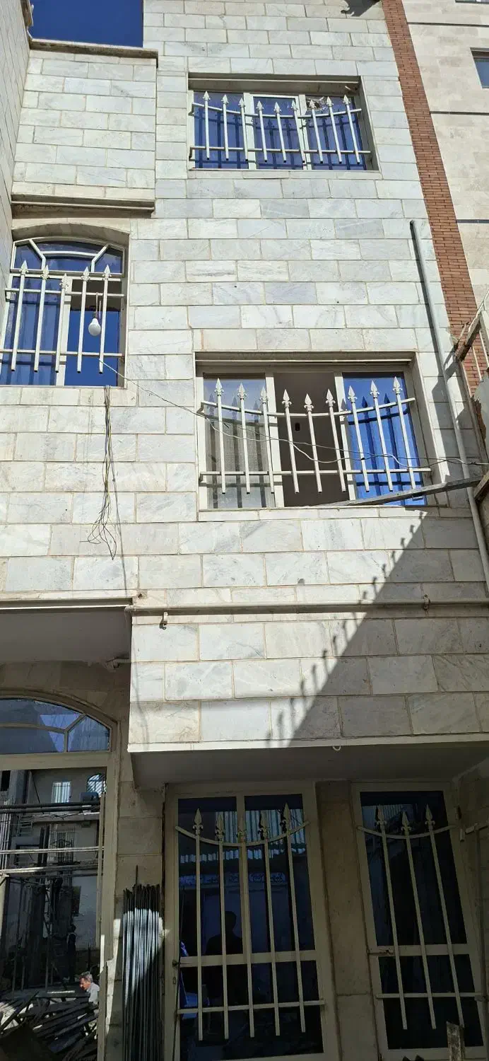 چندعدد پنچره سالم|مصالح و تجهیزات ساختمان|تهران, شهرک طالقانی|دیوار