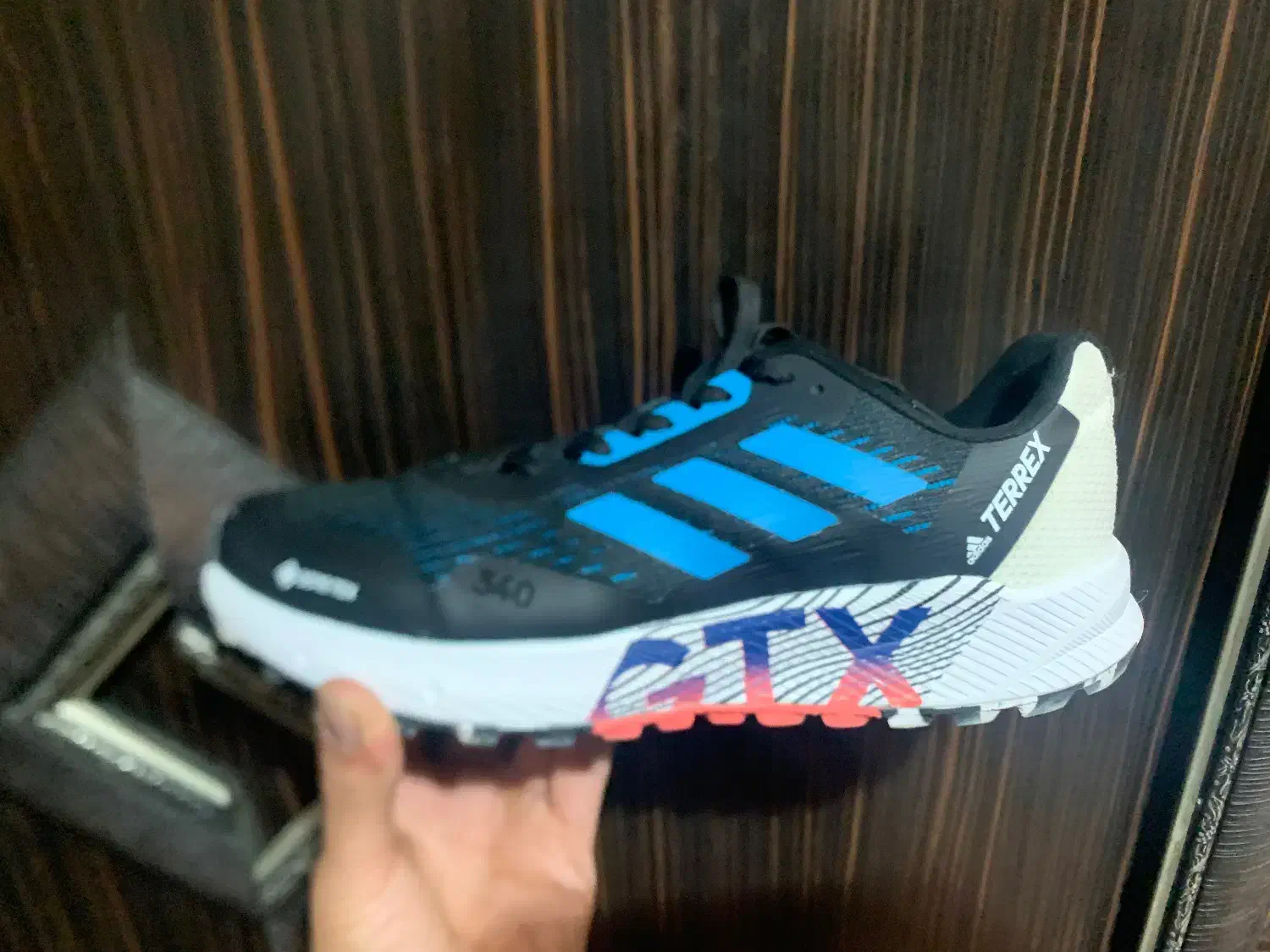 کفش اسپرت|کیف، کفش، کمربند|فسا, |دیوار