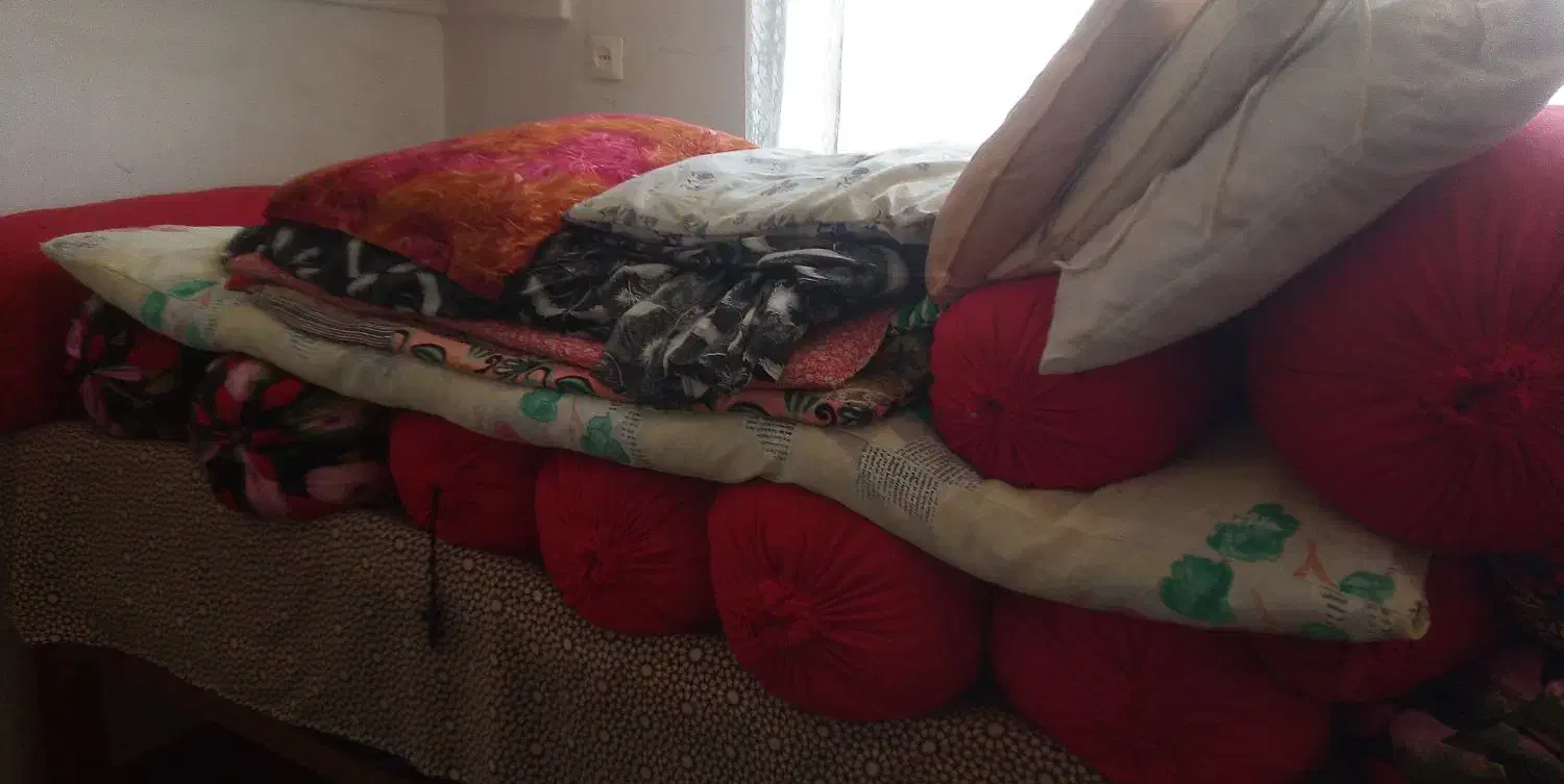 متکا|جاکفشی، کمد، دراور|گنبد کاووس, |دیوار