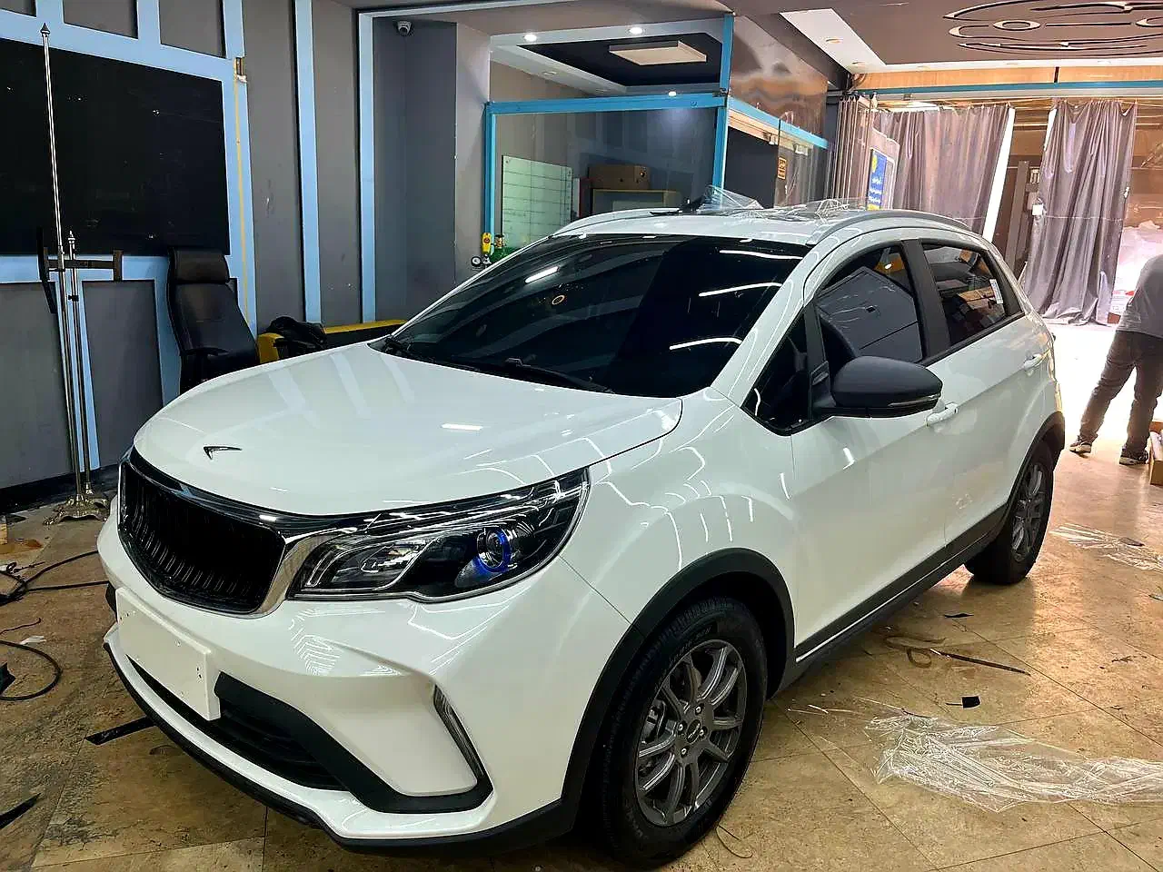 شیشه دودی خودرو - سیار|خدمات موتور و ماشین|تهران, حکیمیه|دیوار