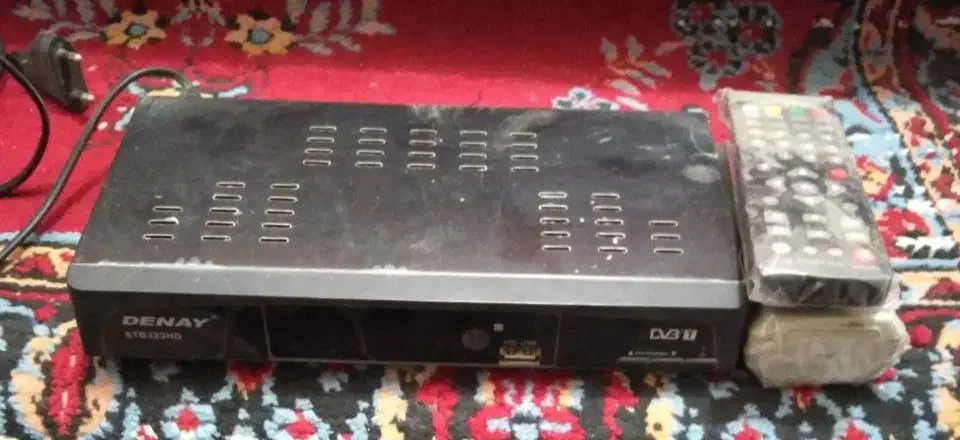 تلویزیون ۲۲ اینچ سونی|تلویزیون و پروژکتور|کاشان, فاز ۲ ناجی آباد|دیوار