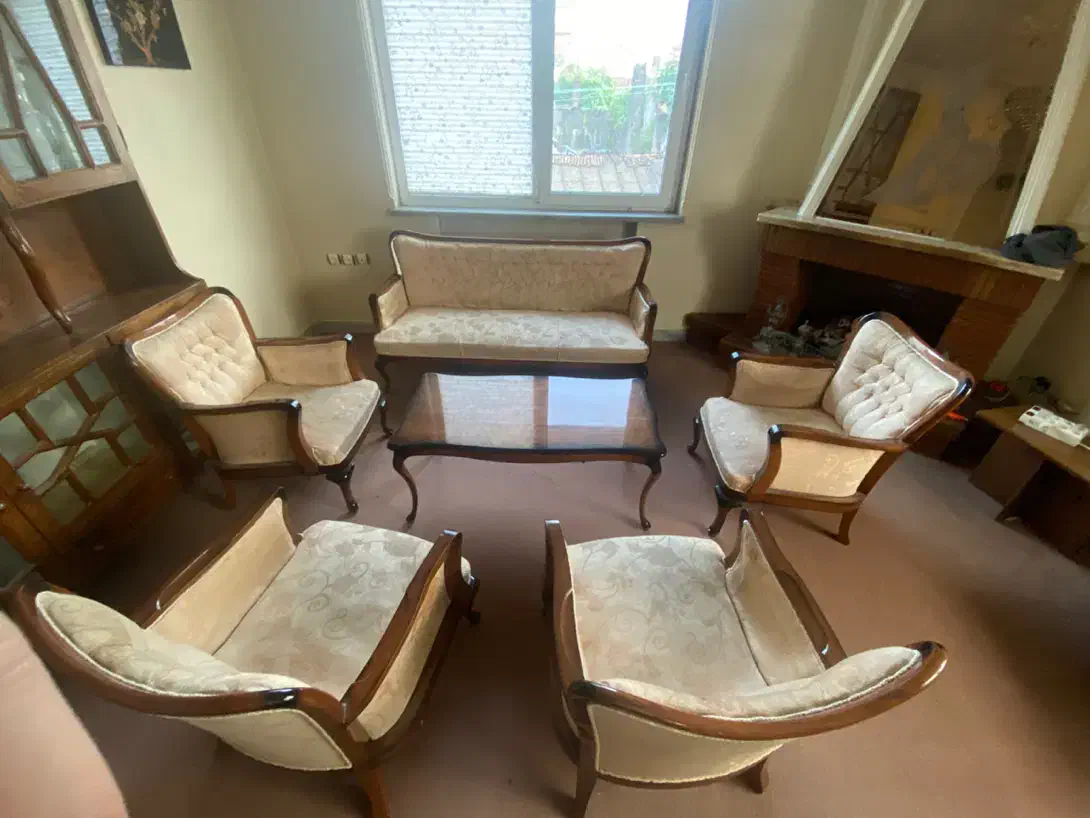 مبلمان چوبی کلاسیک ۷ نفره|مبلمان خانگی و میز عسلی|رشت, چله خانه|دیوار