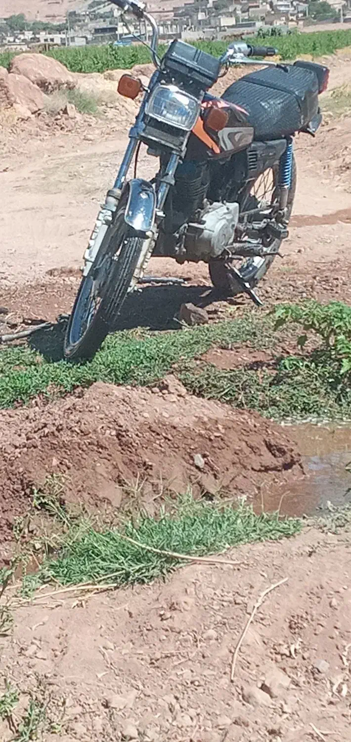 متور 125سرحال|موتورسیکلت|خانمیرزا, |دیوار