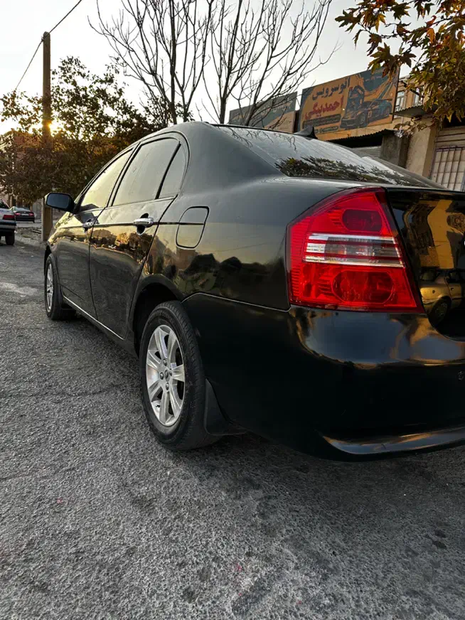 لیفان ۶۲۰-۱۸۰۰|خودرو سواری و وانت|ایلام, |دیوار