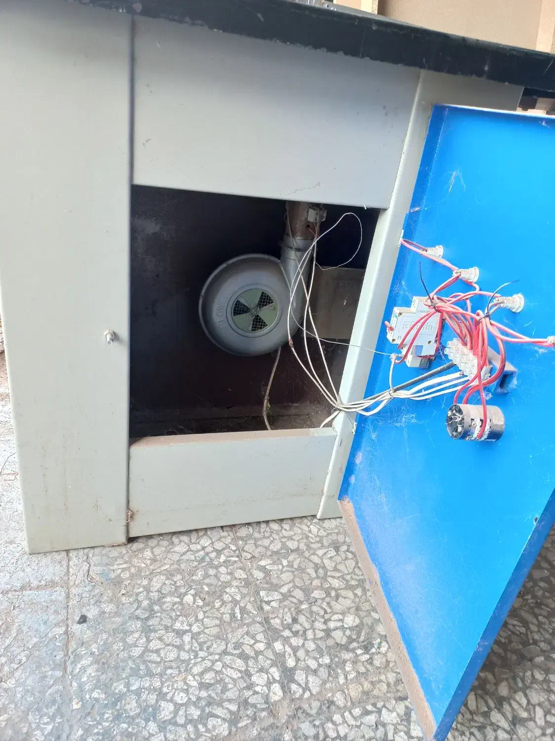 نوار پی وی سی زن|ماشین‌آلات صنعتی|رشت, حومه رشت|دیوار