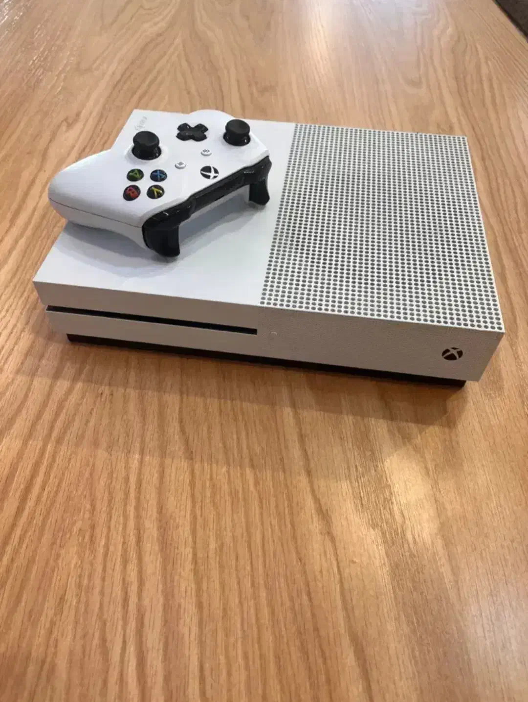 Xbox one s|کنسول، بازی ویدئویی و آنلاین|فیروزآباد (فارس), |دیوار