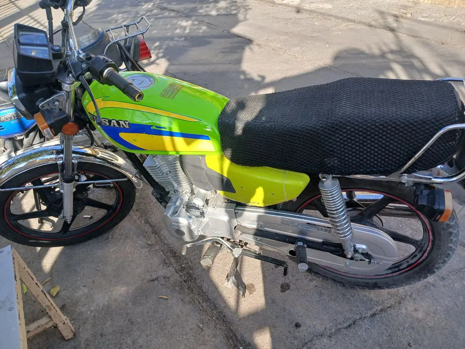 احسان 200مدل ۴۰۳|موتورسیکلت|شیراز, شیخ علی چوپان|دیوار