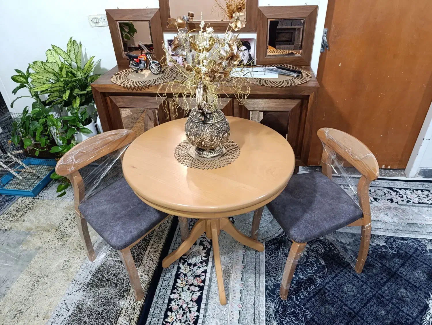 میز ناهارخوری ۲نفره نونونو|میز و صندلی غذاخوری|شیراز, مسلم|دیوار