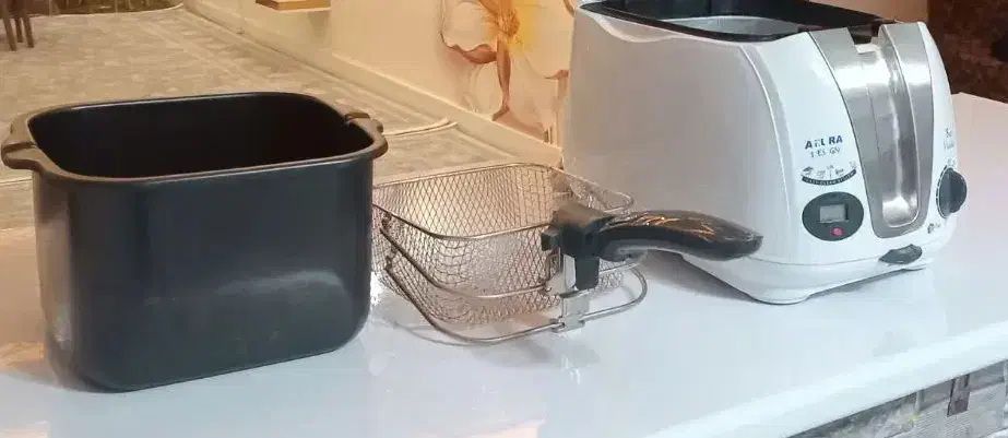 سرخ کن|سایر لوازم برقی|اصفهان, دارک|دیوار