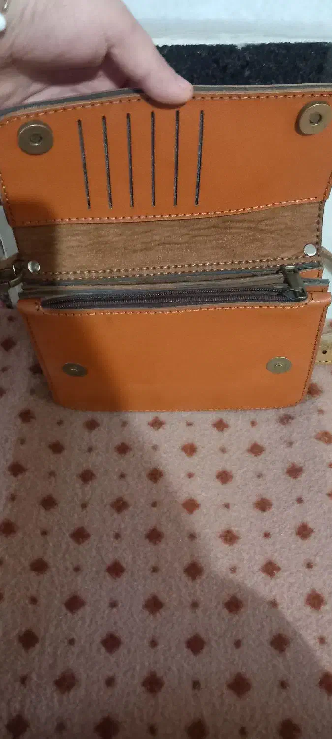 کیف چرم پوست گاوی دست دوز|کیف، کفش، کمربند|زابل, |دیوار