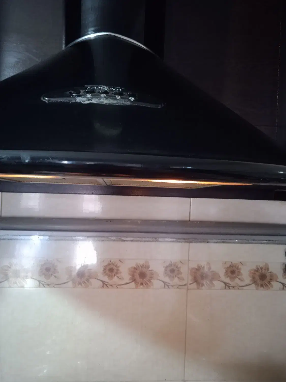 هود|هود|ساوه, |دیوار