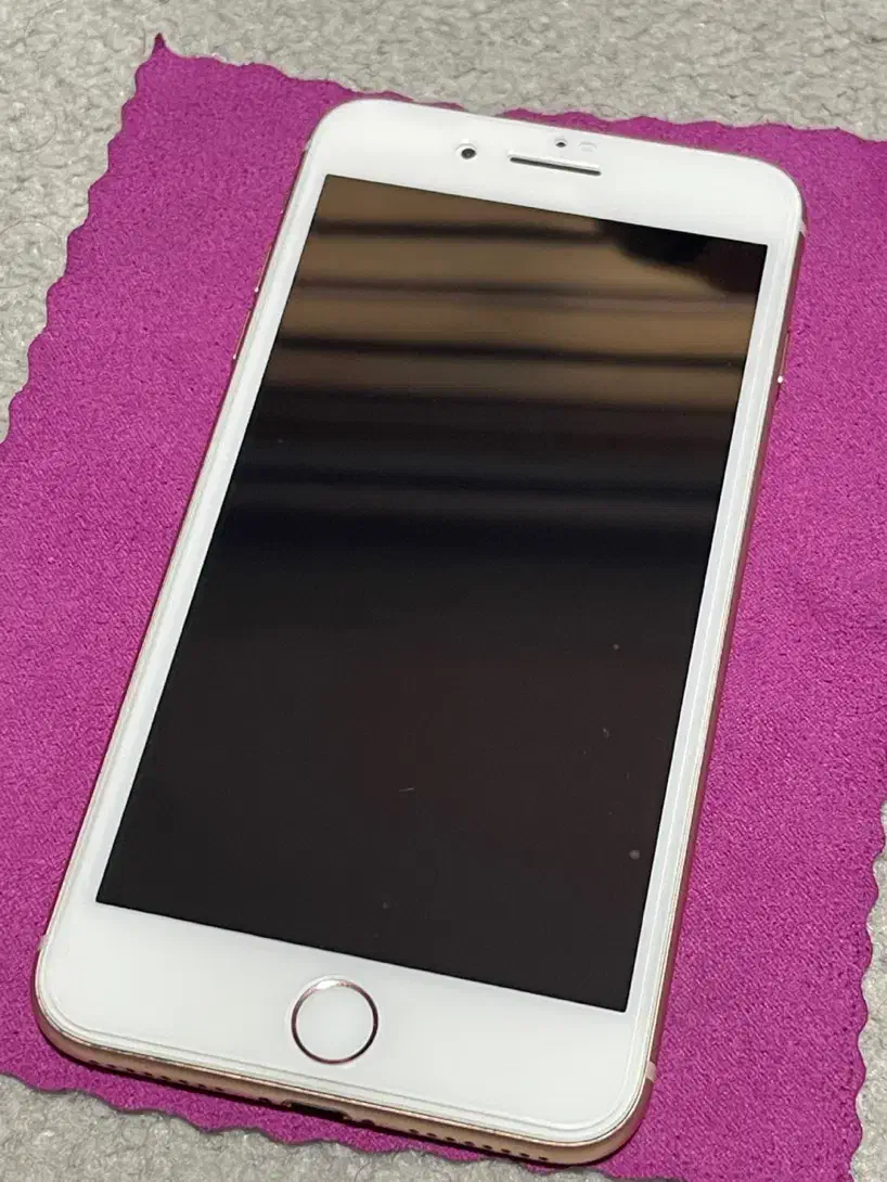 ایفون 8 plus|موبایل|شیراز, انجیر|دیوار