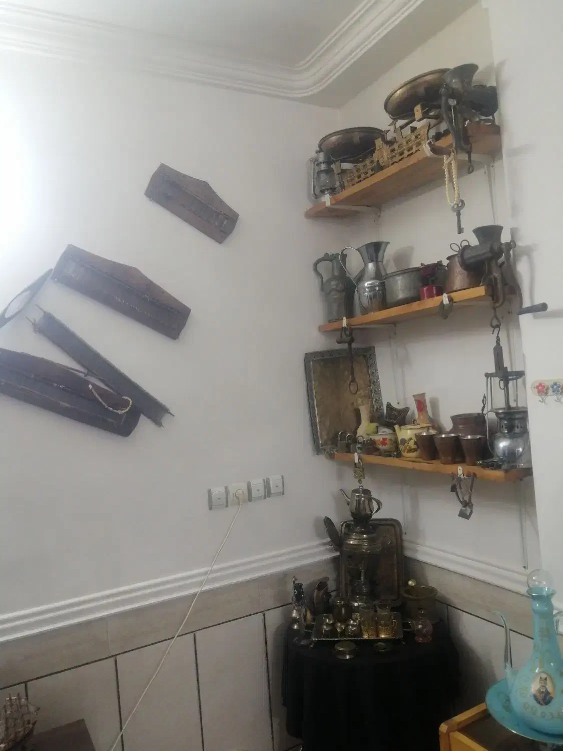 وسایل قدیمی و کلکسیونی خانگی و کشاورزی و دامداری|کلکسیون اشیاء عتیقه|کردکوی, |دیوار