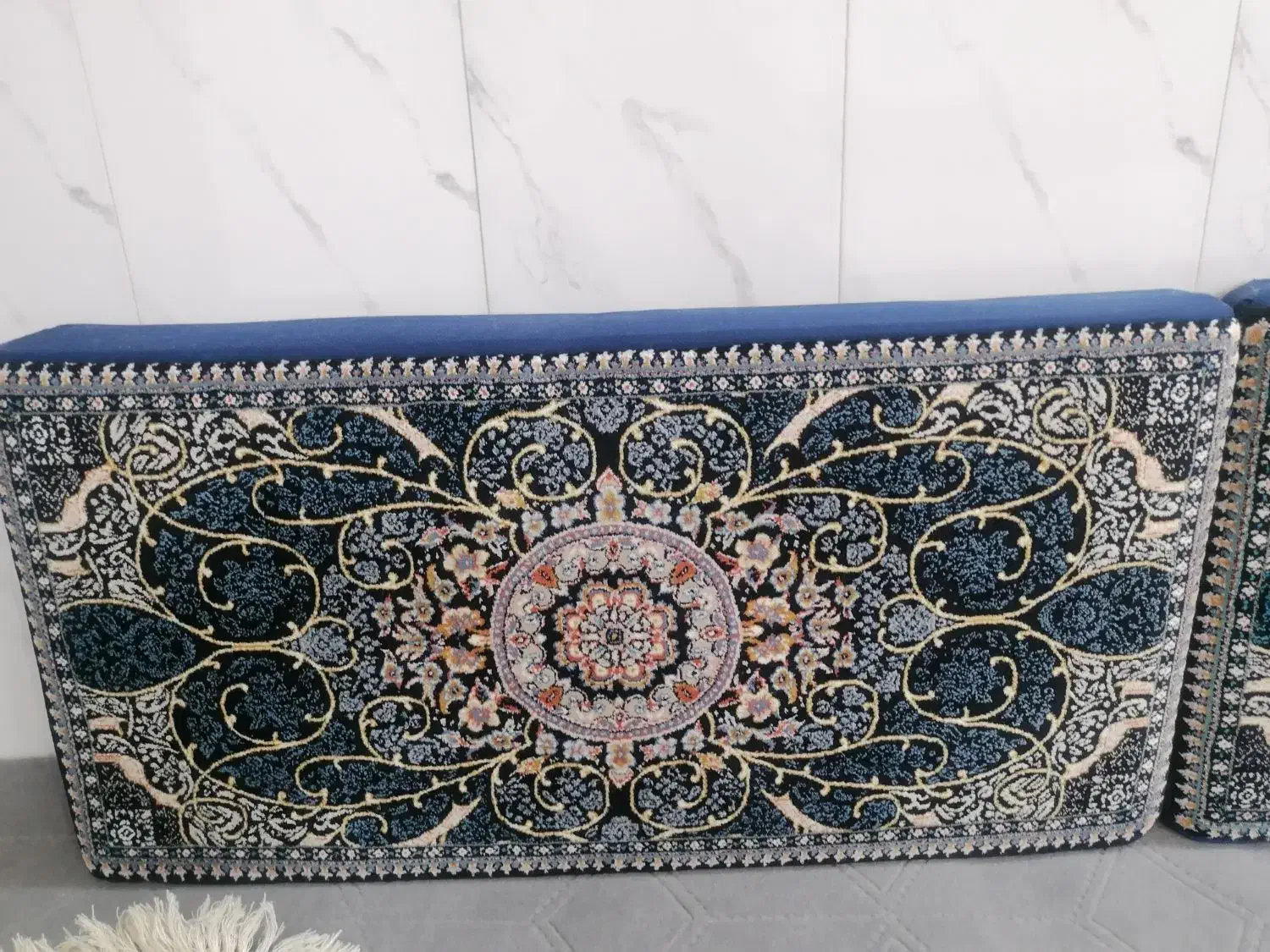 دو مدل پشتی و دو مدل کناره فرش|پشتی|ماهدشت, |دیوار