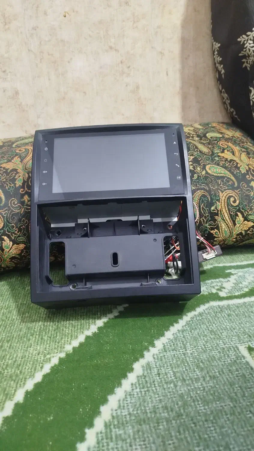 مانیتور سورن پلاس فابریک 7اینچ با قاب مخصوص سورن|قطعات یدکی و لوازم جانبی|زاهدان, |دیوار