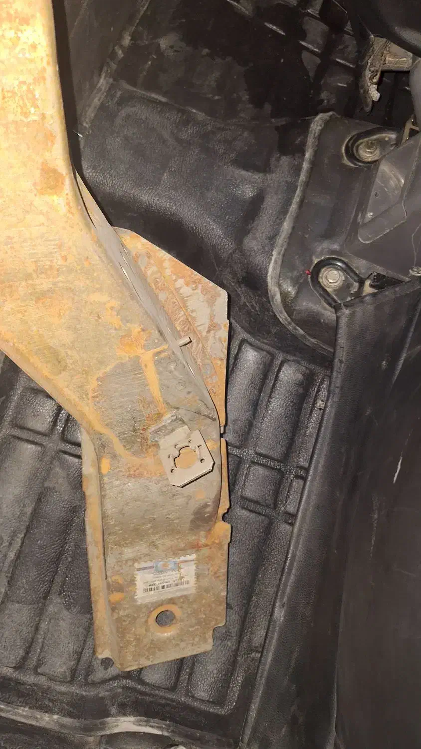 شاسی عقب پراید|قطعات یدکی و لوازم جانبی|فولادشهر, B2|دیوار