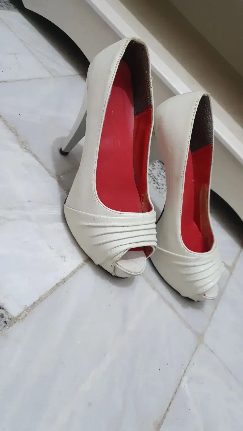 کفش مجلسی سفید|کیف، کفش، کمربند|قم, چهار مردان|دیوار