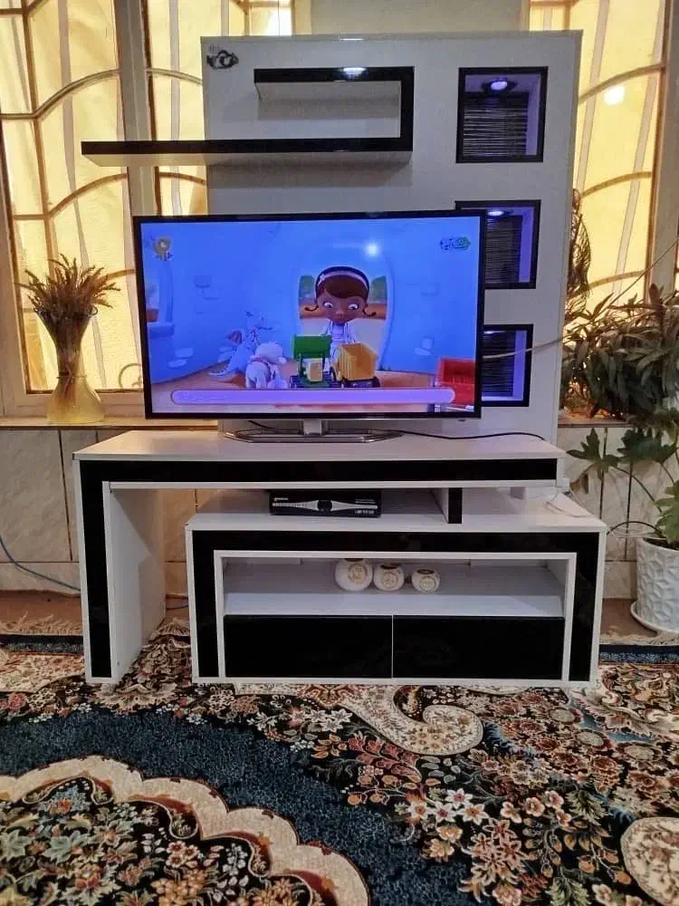 میز زیر تلوزیونی|میز تلویزیون|مرودشت, فاز دوم شهرک فرهنگیان|دیوار