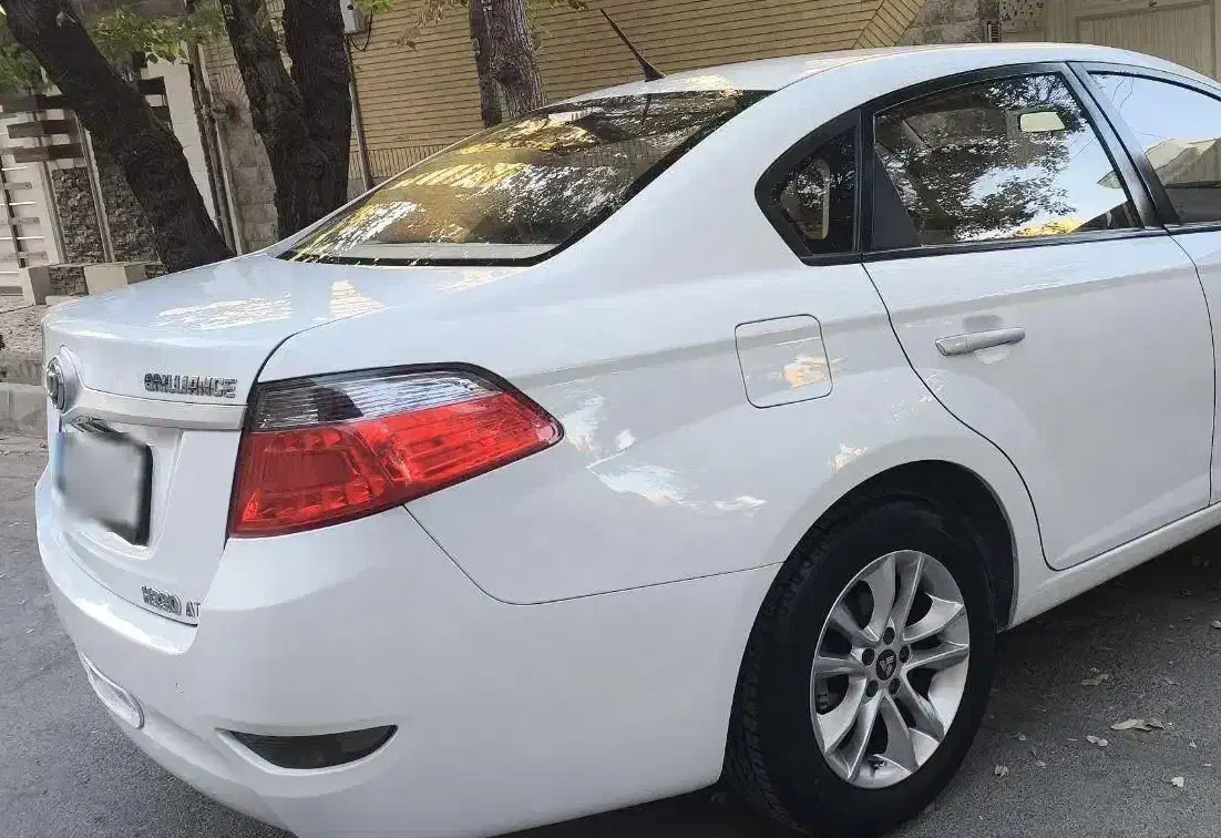 برلیانس 330 اتومات1500 در حد صفر|خودرو سواری و وانت|شاهین‌شهر, خبرنگار|دیوار