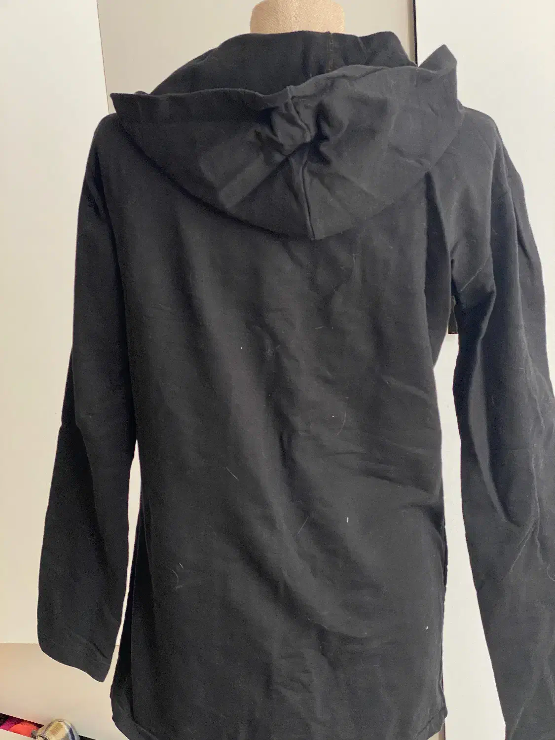 مانتو|لباس|مشهد, سجادیه|دیوار