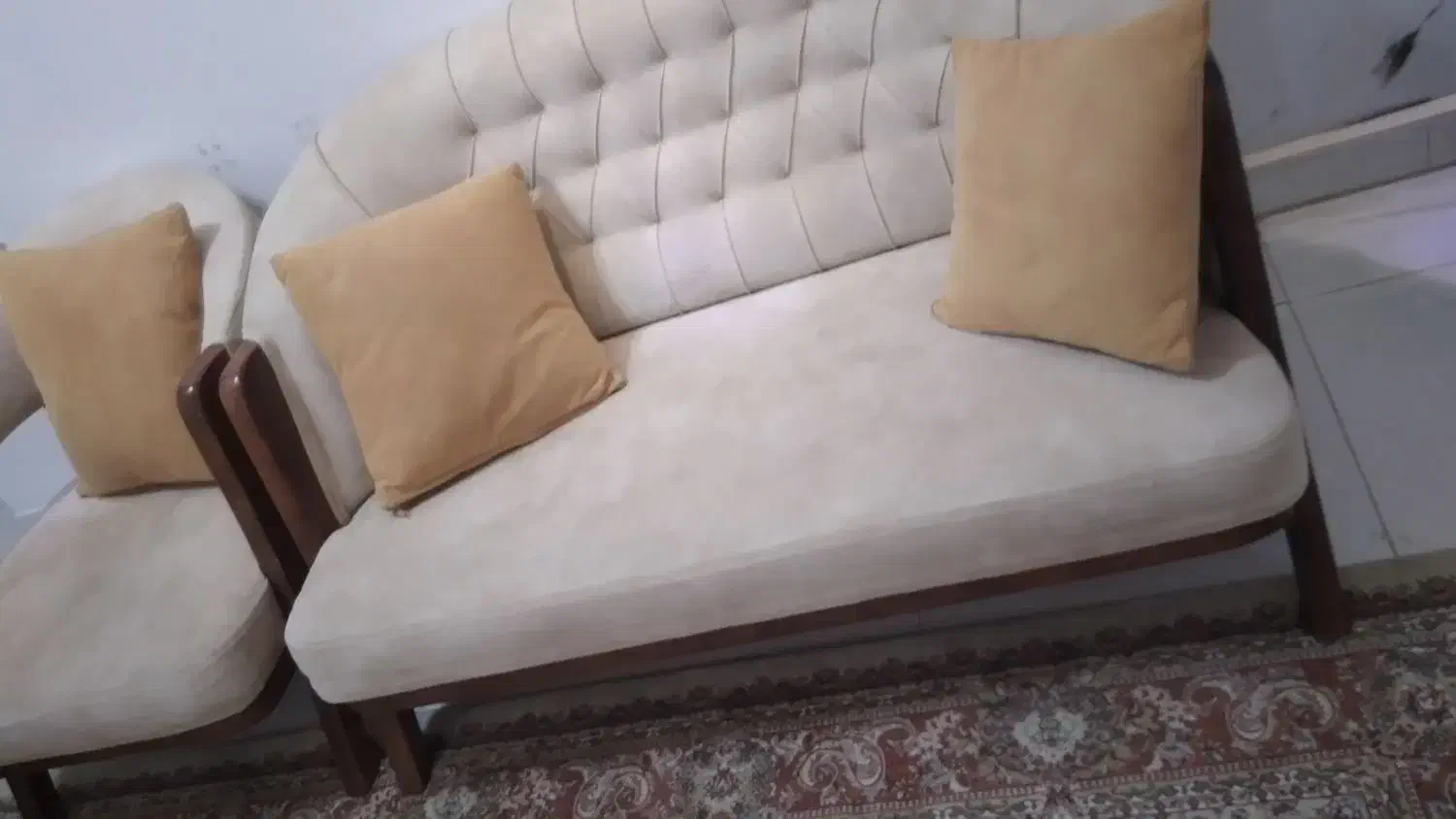 مبلمان در حد نو چوب نراد|مبلمان خانگی و میز عسلی|صومعهسرا, |دیوار