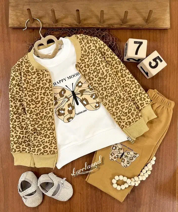 بیاسربزن دست خالی نمیری|کفش و لباس بچه|سبزوار, هفت تیر|دیوار