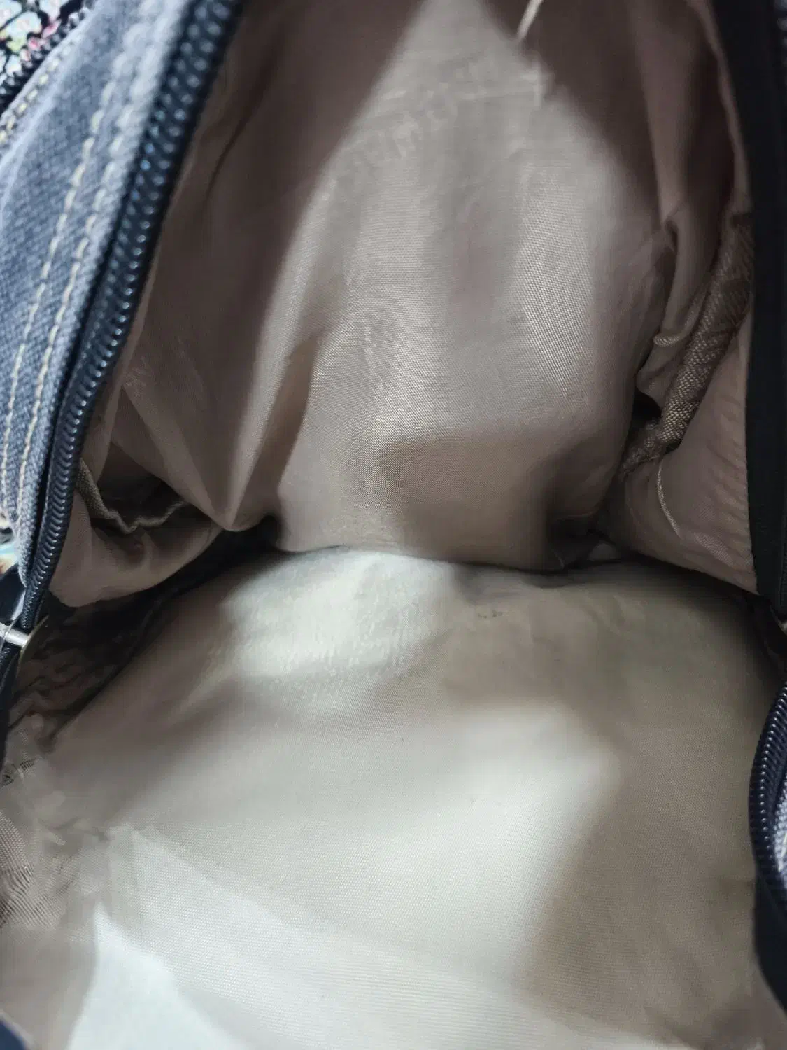 کوله پشتی|کیف، کفش، کمربند|کرمان, |دیوار