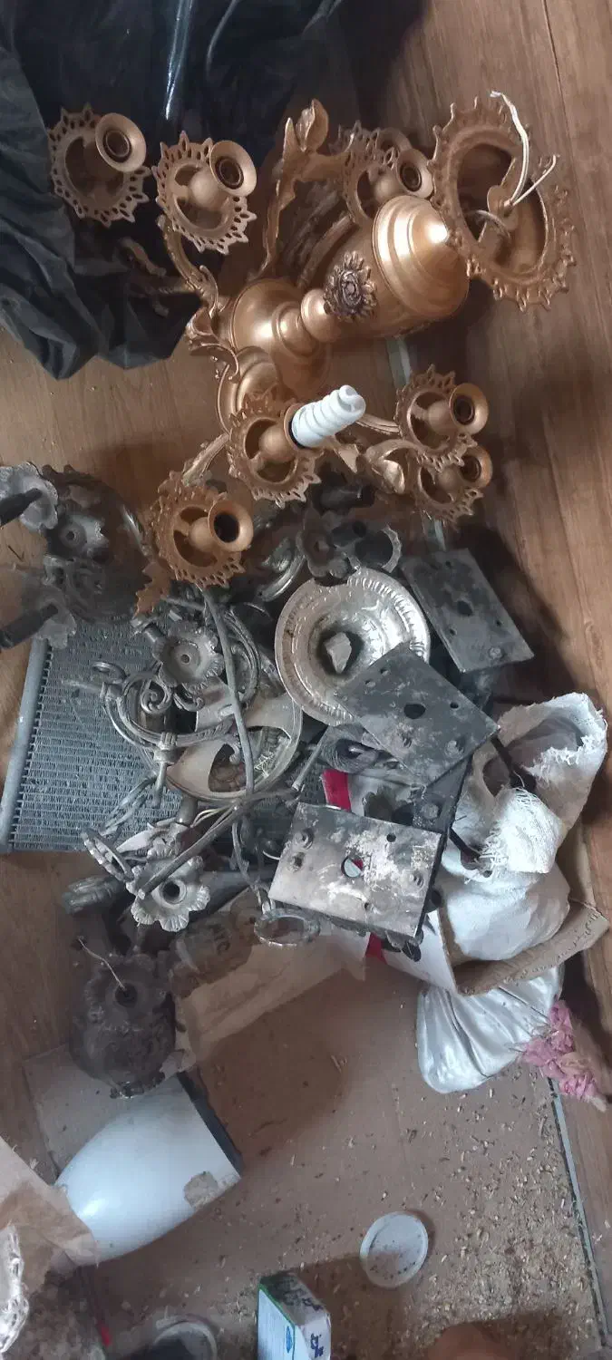 خرید ضایعات آهن لوستر شیر آلات .کابل. آینه شعمدان|عمدهفروشی|مشهد, فلسطین|دیوار