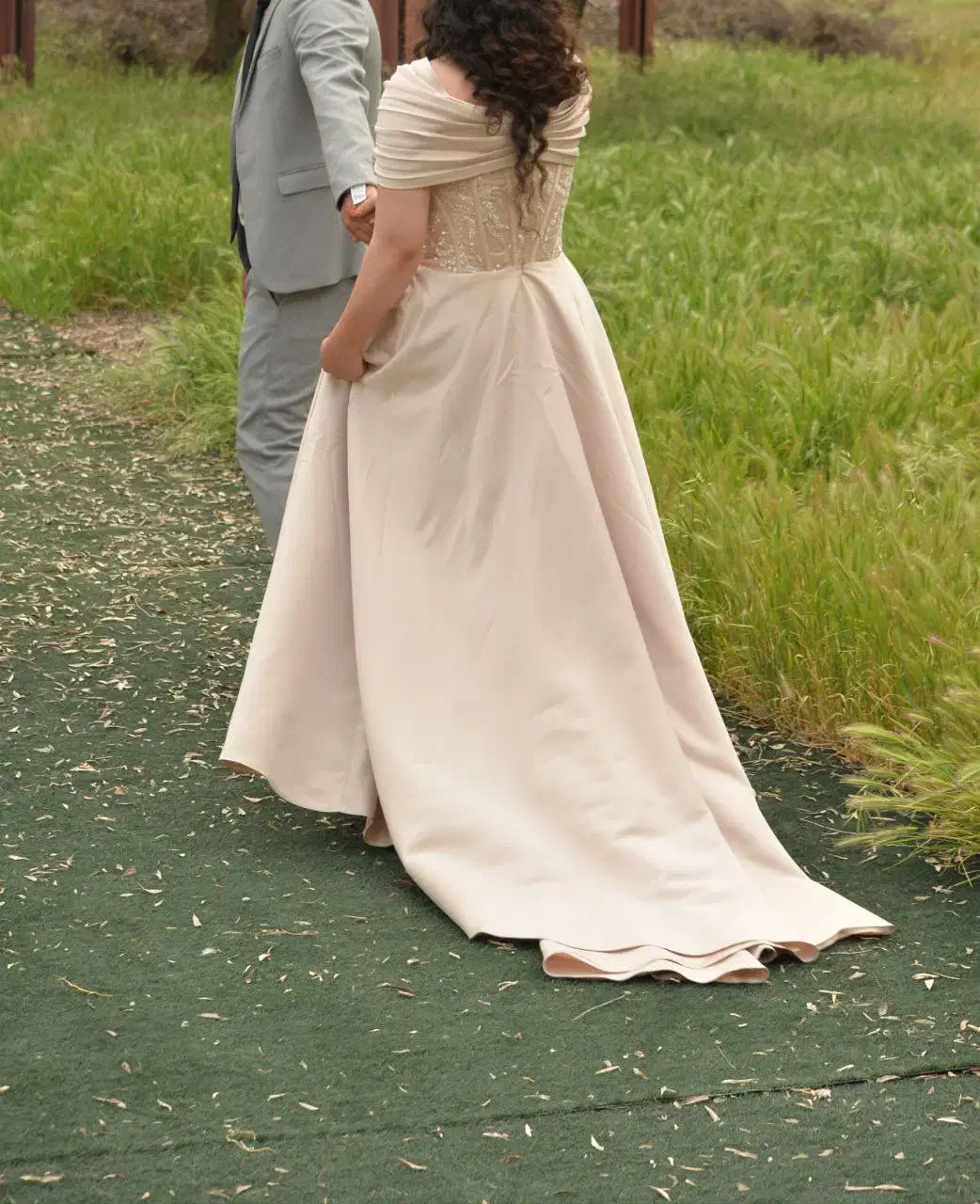 فروشی فقط یک بار استفاده شده|لباس|گنبد کاووس, |دیوار