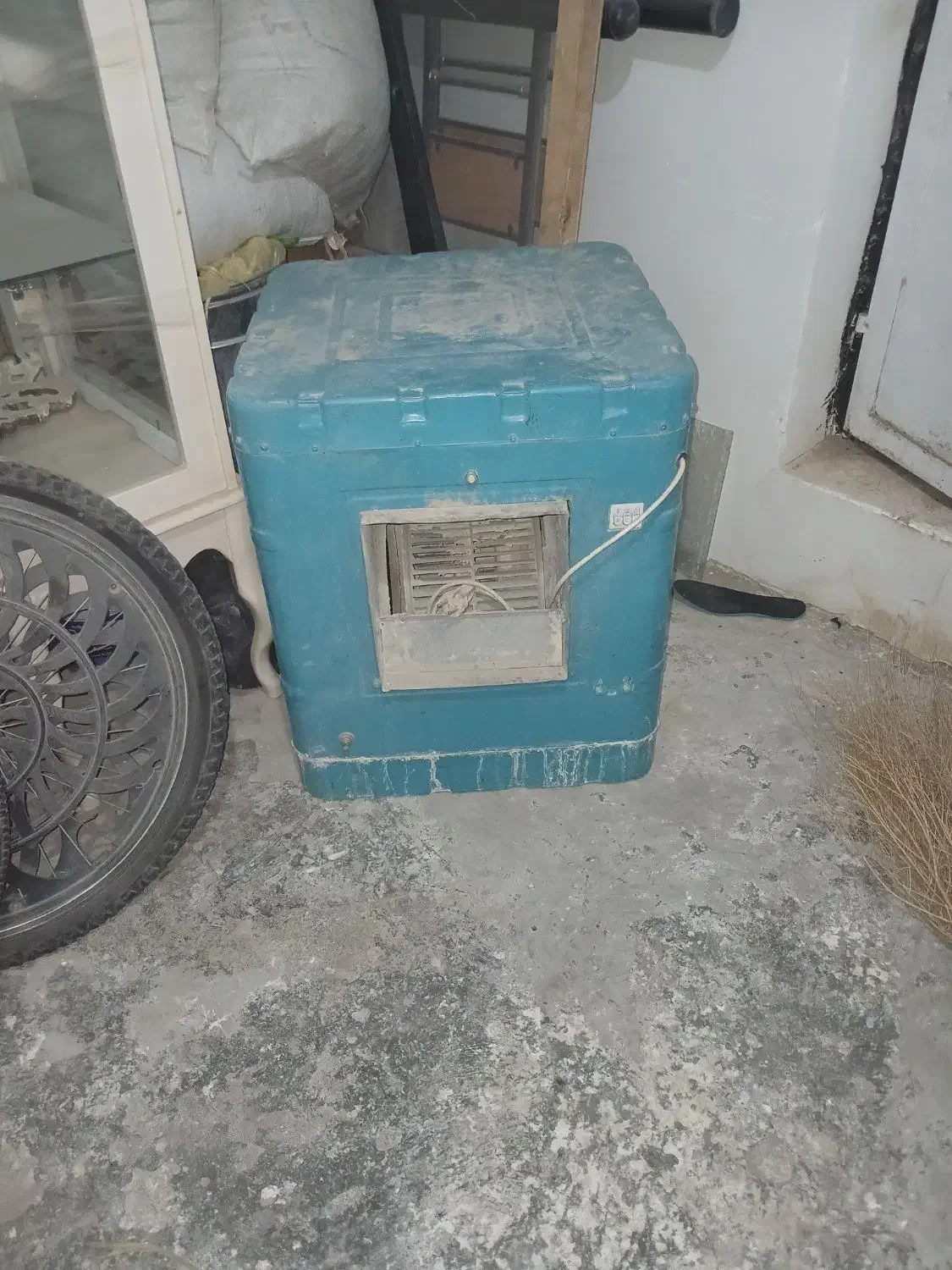 کولر|کولر آبی|تربت جام, حافظ|دیوار