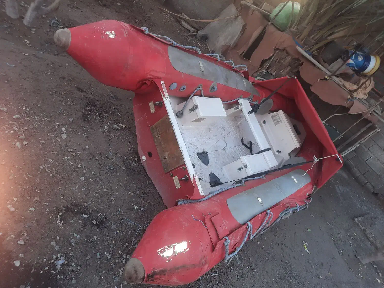 قایق|قایق و سایر وسایل نقلیه|قشم, |دیوار