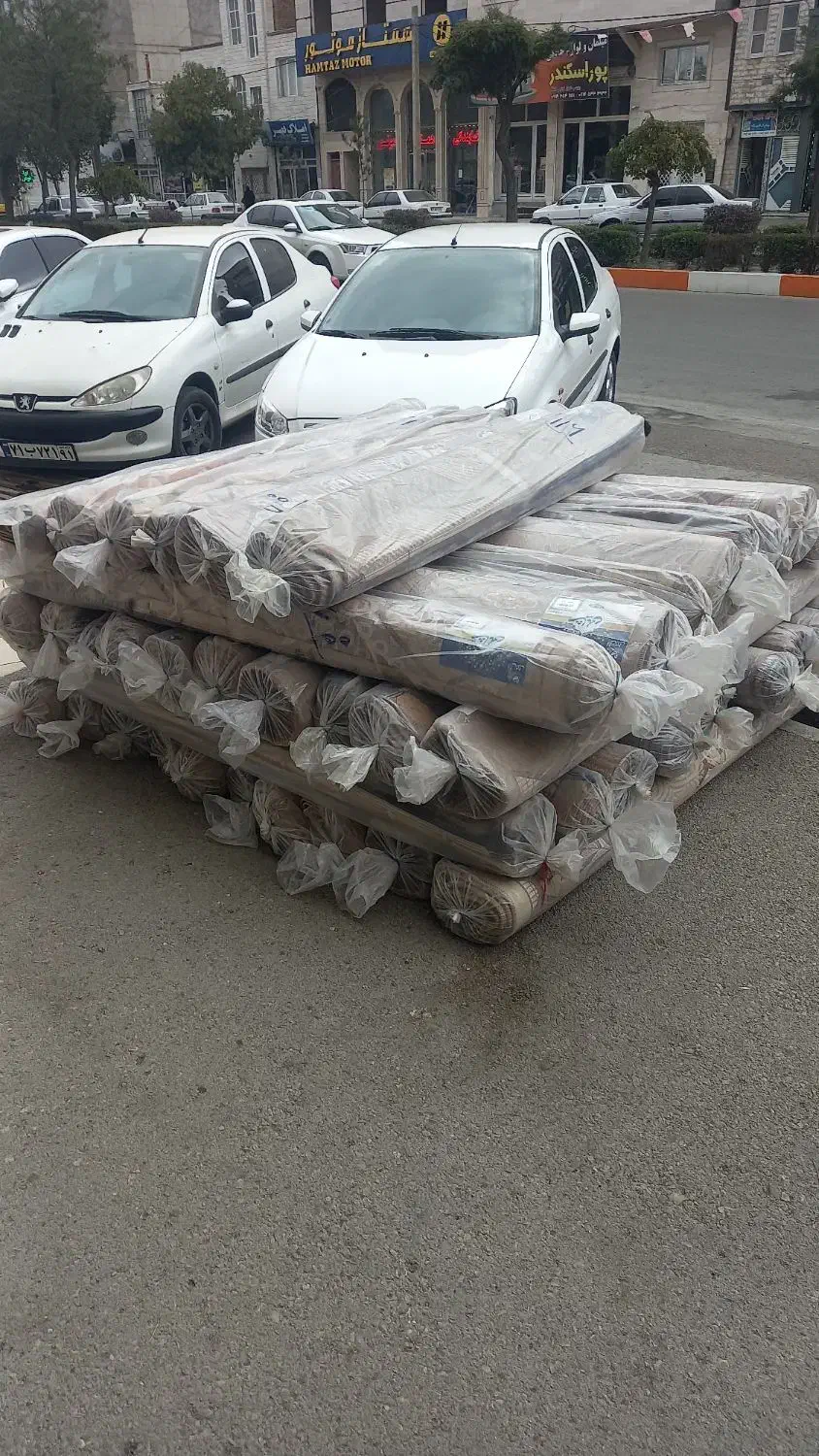 بار‌ زیبا و جدید فرسید(سرای‌ فرش‌ محمدی)|فرش|اردبیل, |دیوار