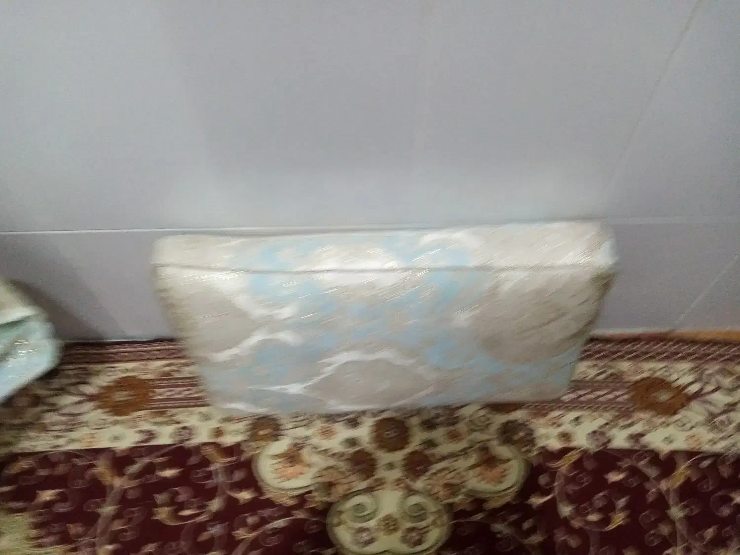 لحاف وتشک|رختخواب، بالش، پتو|اهر, |دیوار