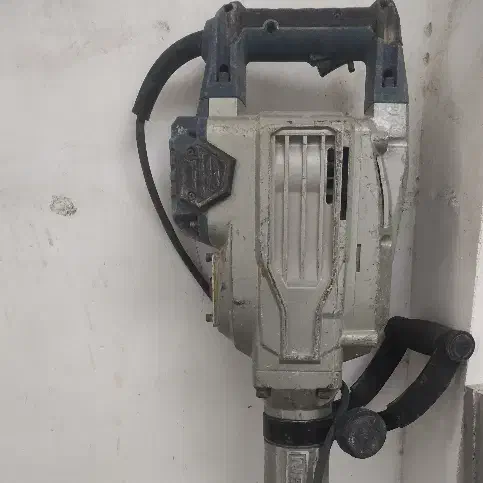 هیلتی چکش تخریب ۱۷۷۰ ان ای سی|ابزارآلات|برخوار, |دیوار