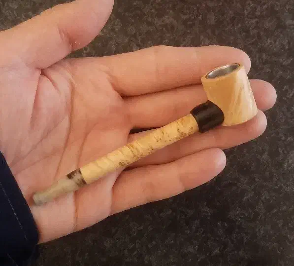 چوب سیگار|کلکسیون اشیاء عتیقه|همدان, |دیوار