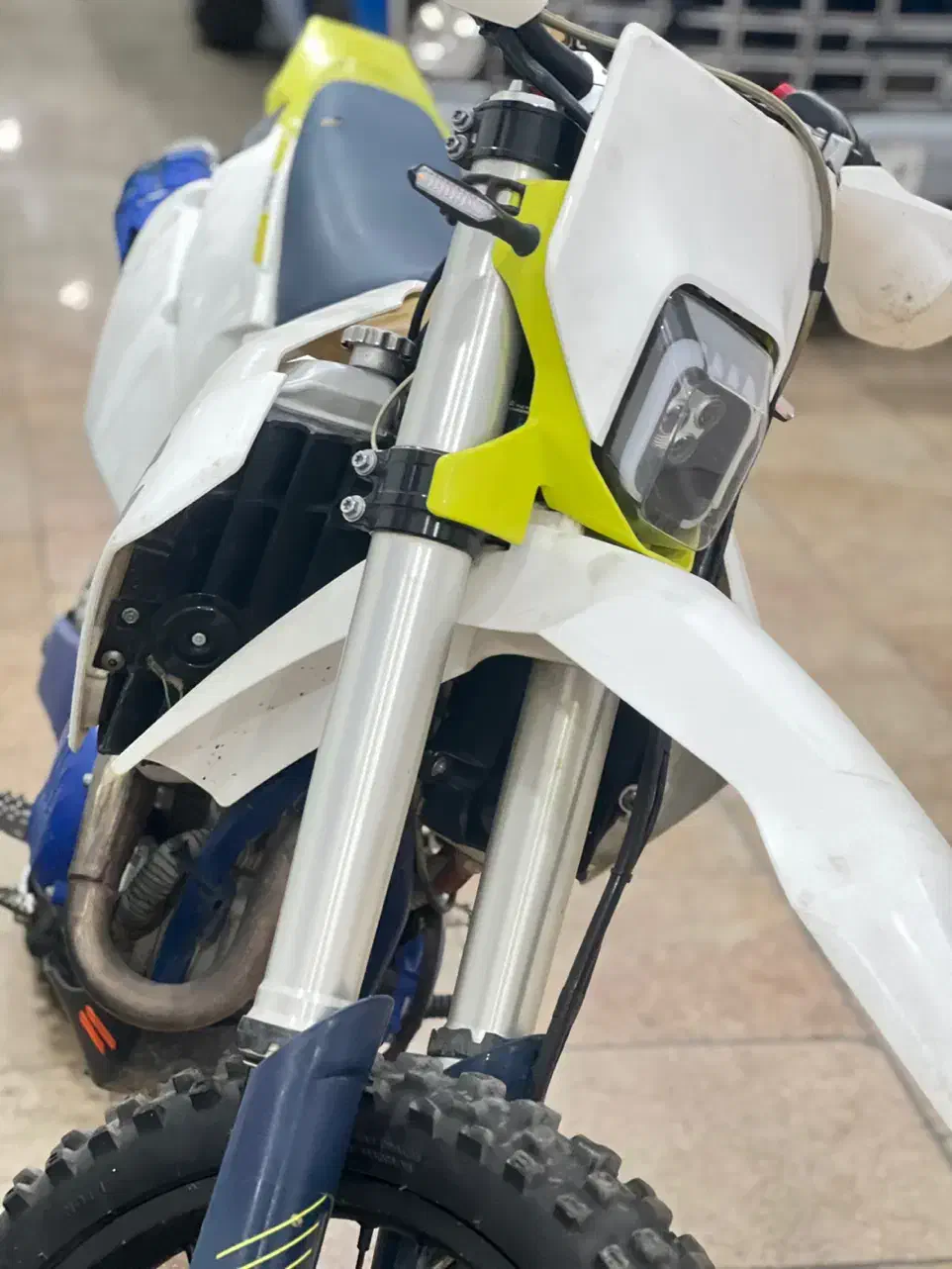 فلات طرح هاسکی 1403|موتورسیکلت|مشهد, توس (بلوار توس)|دیوار