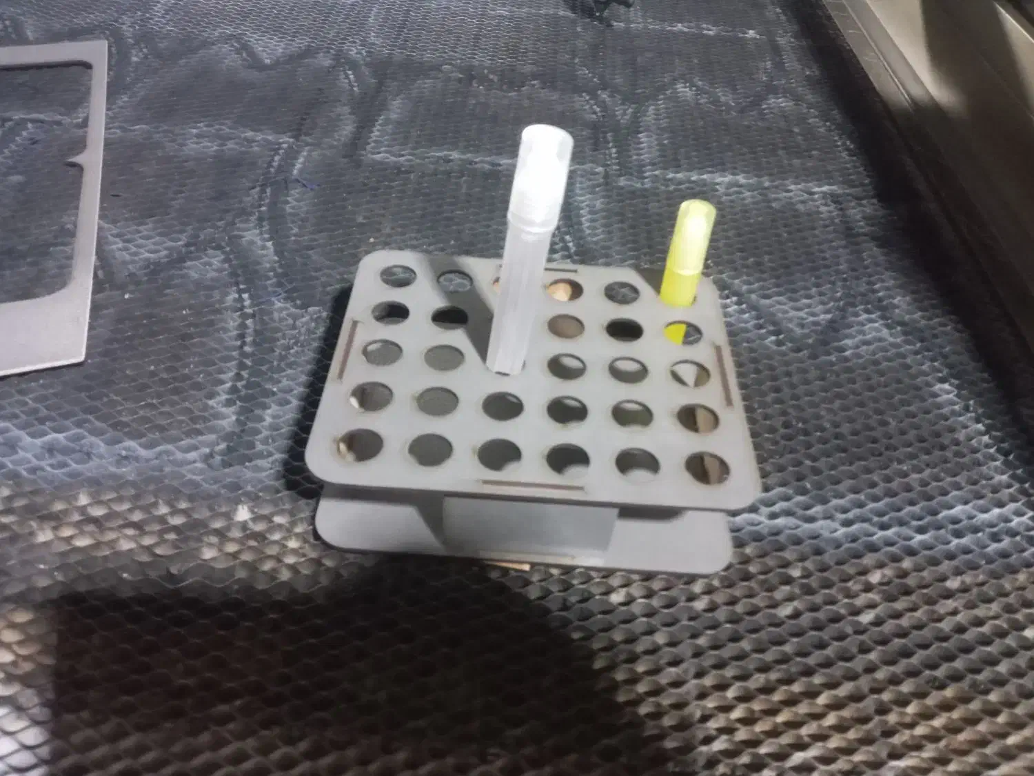 حکاکی روی فلزات و غیره|خدمات پیشه و مهارت|مشهد, گلشور|دیوار