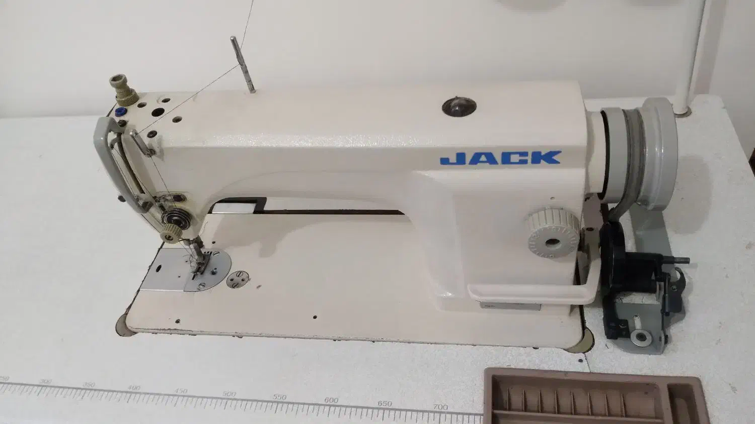 چرخ صنعتی جک|چرخ خیاطی و ریسندگی|آبدانان, |دیوار