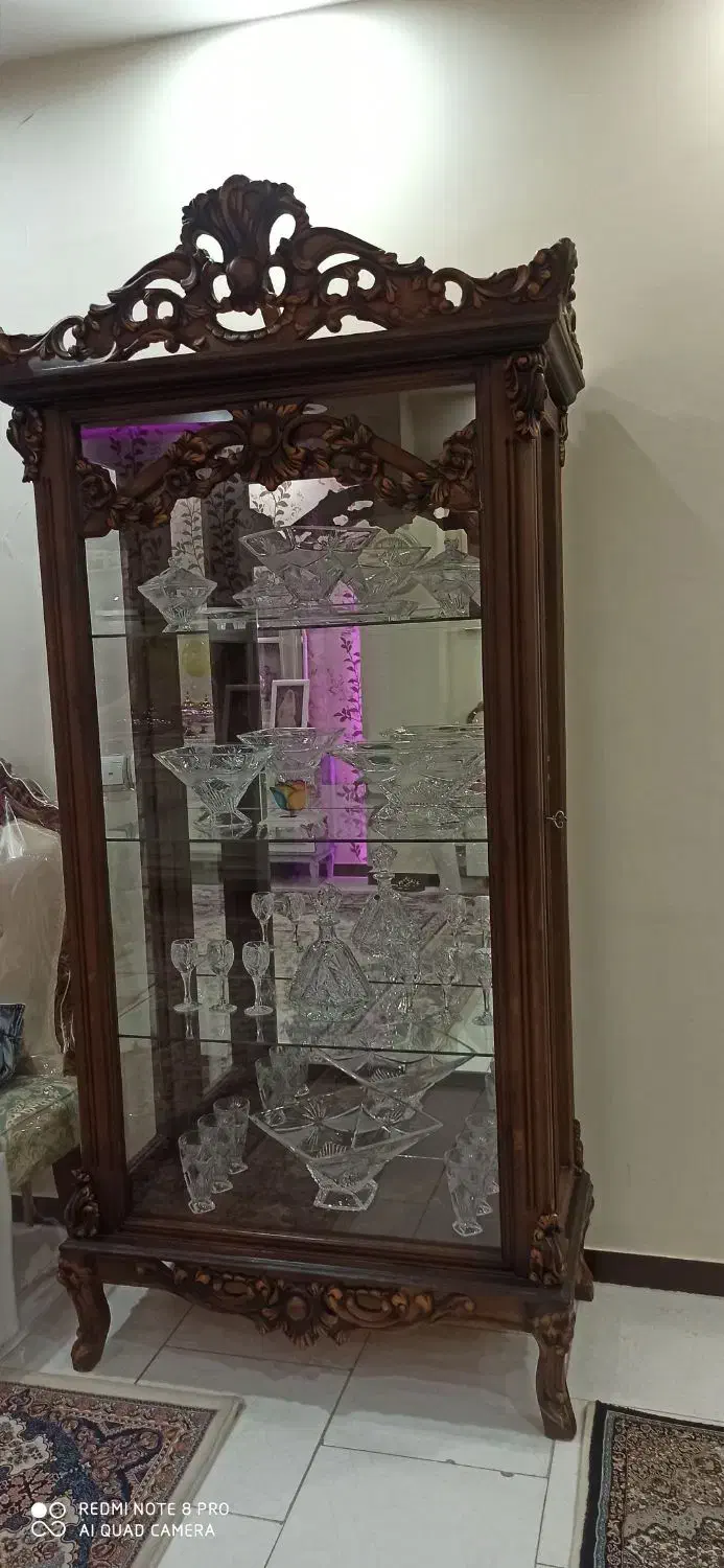 بوفه تمام چوب گردو|بوفه، ویترین، کنسول|کرج, باغستان|دیوار