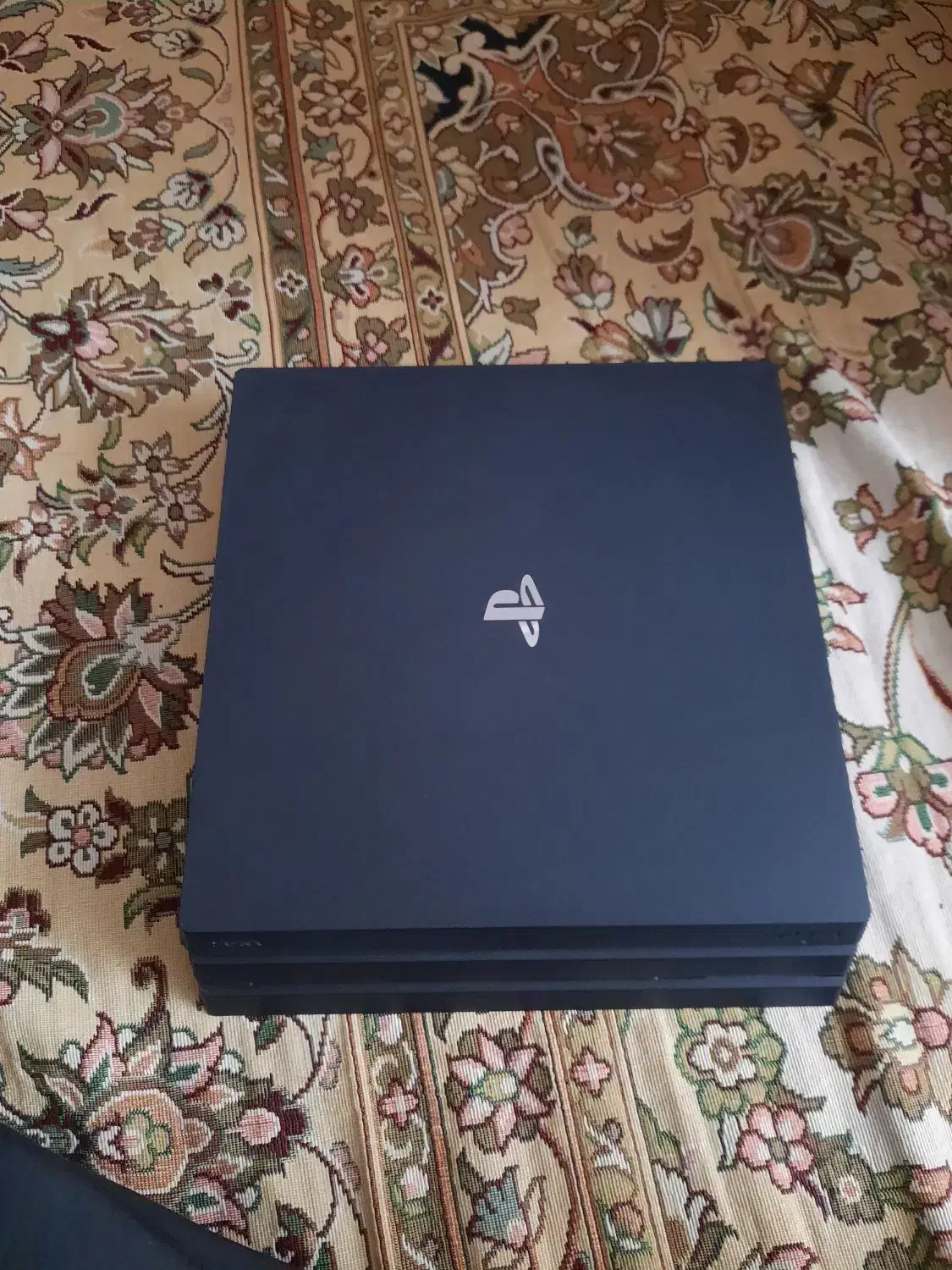 ps4 pro دو دسته اورجینال به همراه دیسک|کنسول، بازی ویدئویی و آنلاین|اسلامشهر, مطهری|دیوار